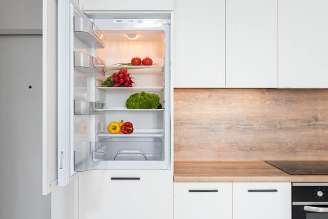 empty your fridge to save money on groceries